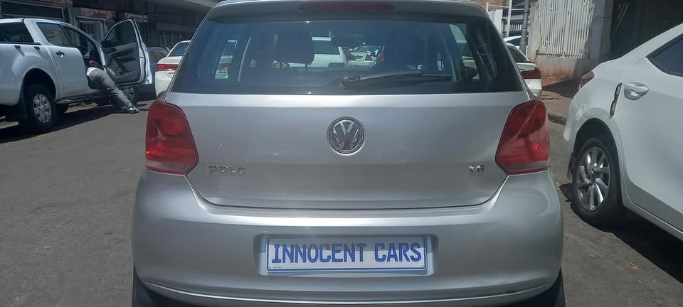 2011 VW POLO 6 1.4 MANUAL TRANSMISSION, SILVER COLOUR, MILEAGE