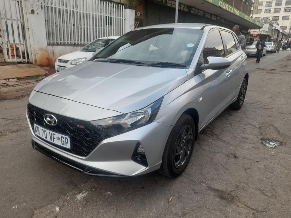 2023 HYUNDAI i20 1.2 MANUAL 6800KM FSH EXCELLENT CONDITION CONTACT LEON ON