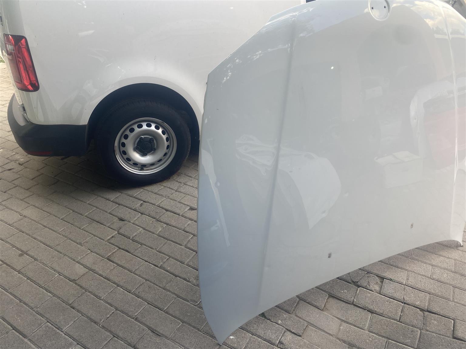 2014 BMW 1 SERIES 135I M SPORT BONNET FOR SALE. IN PRISTINE CONDITION - Private Seller