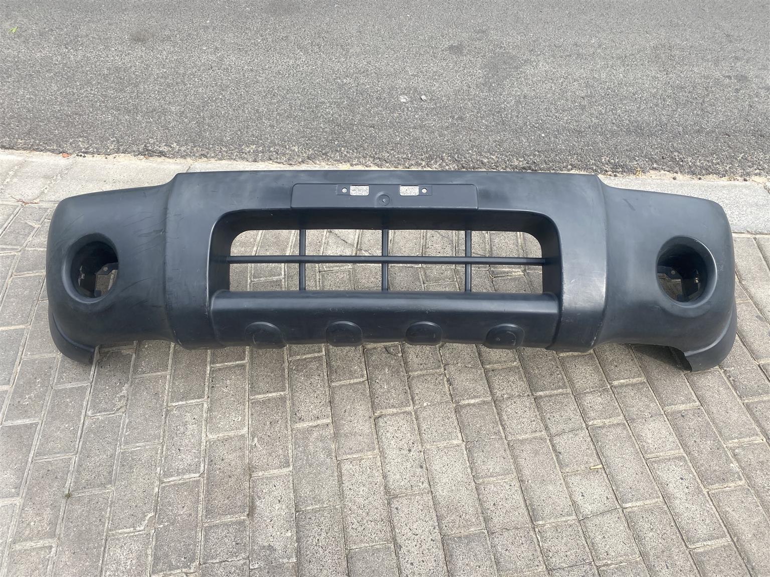 2020 NISSAN NP300 HARDBODY FRONT BUMPER FOR SALE. IN EXCELLENT CONDITION - Private Seller 2020 NISSAN NP300 HARDBODY FRONT BUMPER FOR SALE. IN EXCELLENT CONDITION - Private Seller