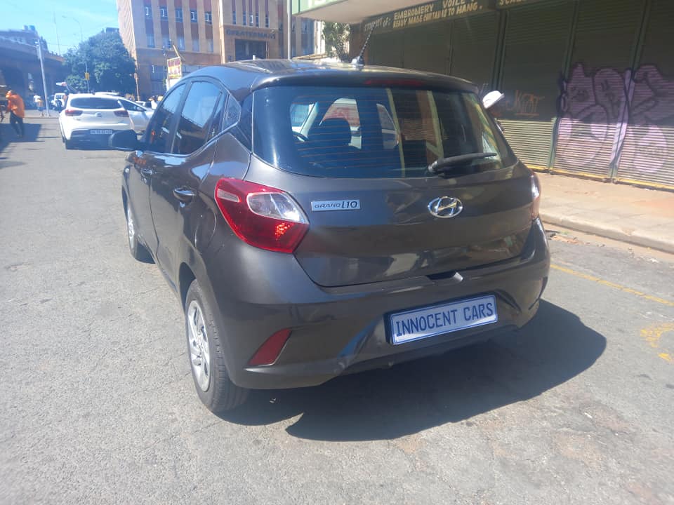 2023 HYUNDAI i10 GRAND 1.0 PETROL, MANUAL TRANSMISSION, GREY COLOUR, MILEAGE 6000KM,