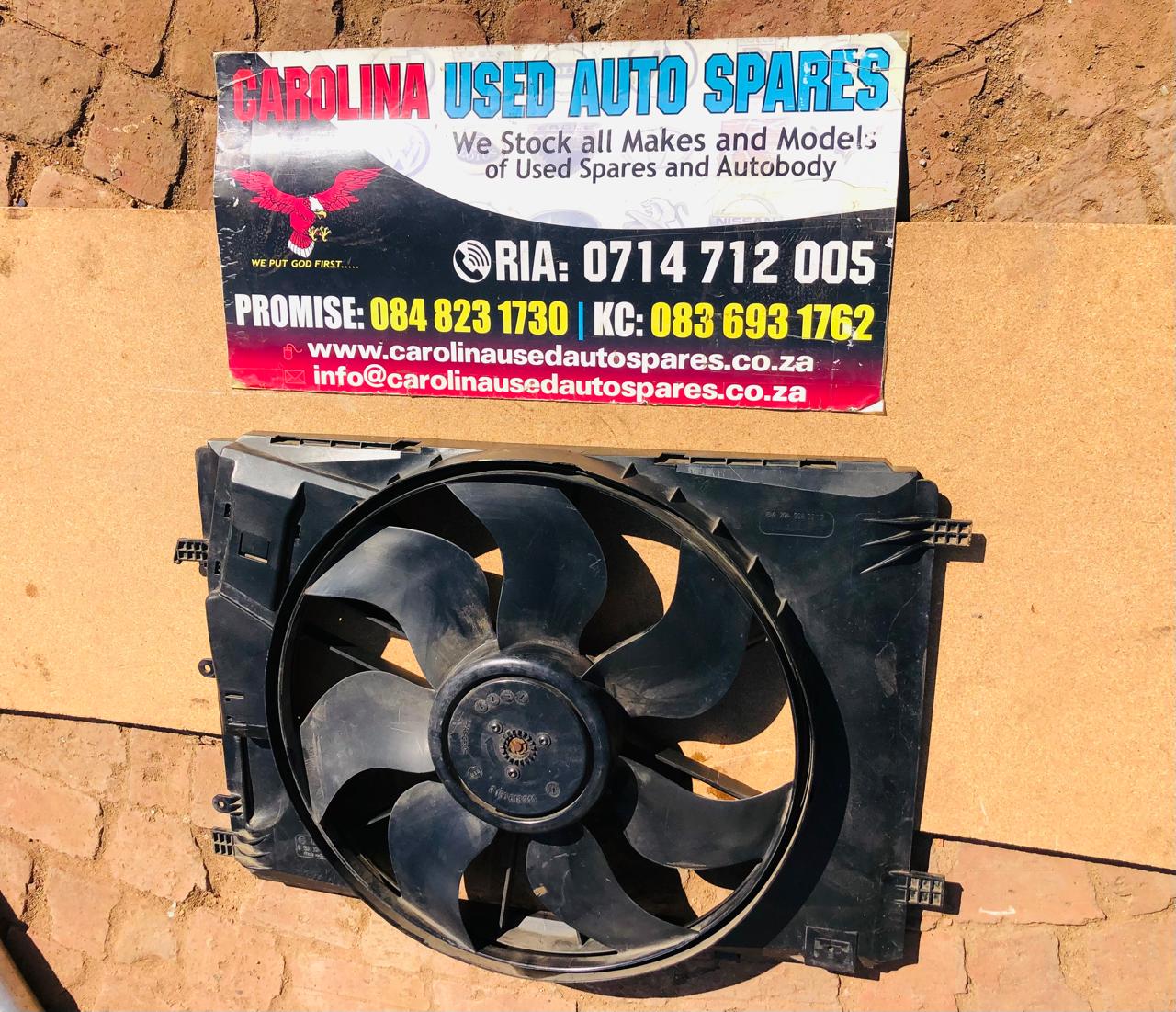 Mercedes Benz W204 C200 C250 radiator fan with motor - Private Seller