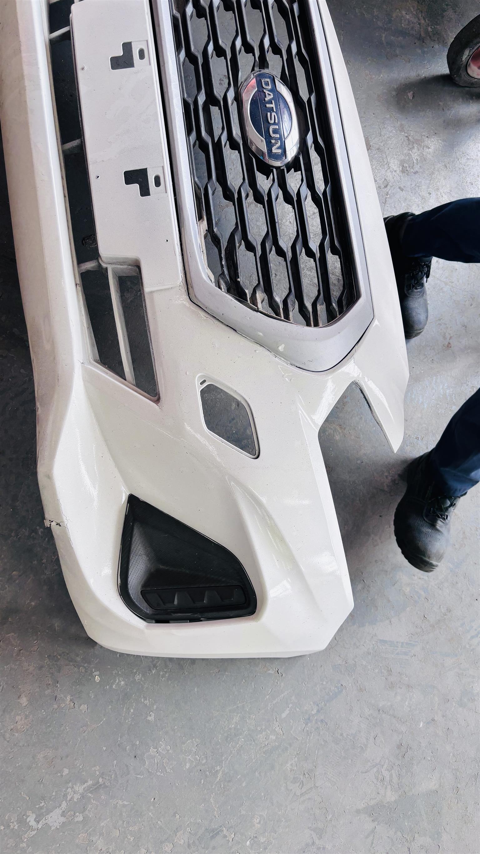 Datsun go bumper and grill for sale - Private Seller