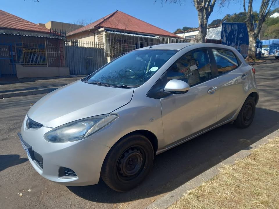 2008 Mazda 2 Hatchback 1.3 Manual Petrol, Silver, 156000kms