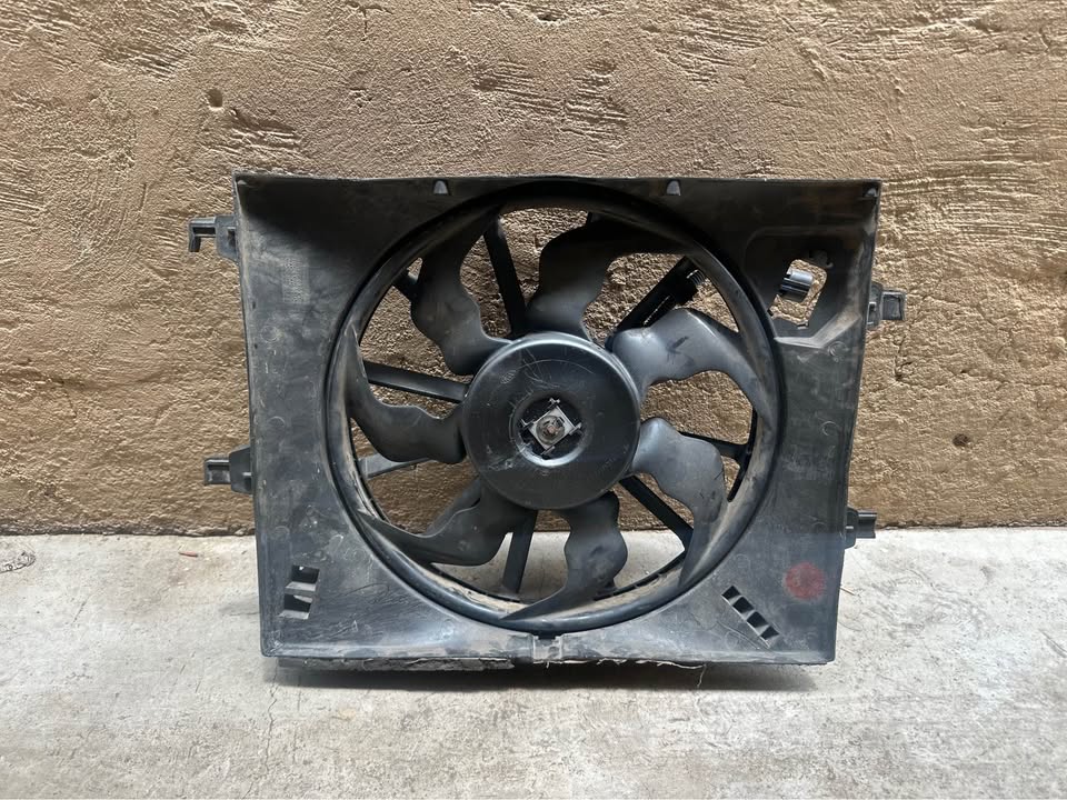 Hyundai i10 radiator fan - Private Seller Hyundai i10 radiator fan - Private Seller