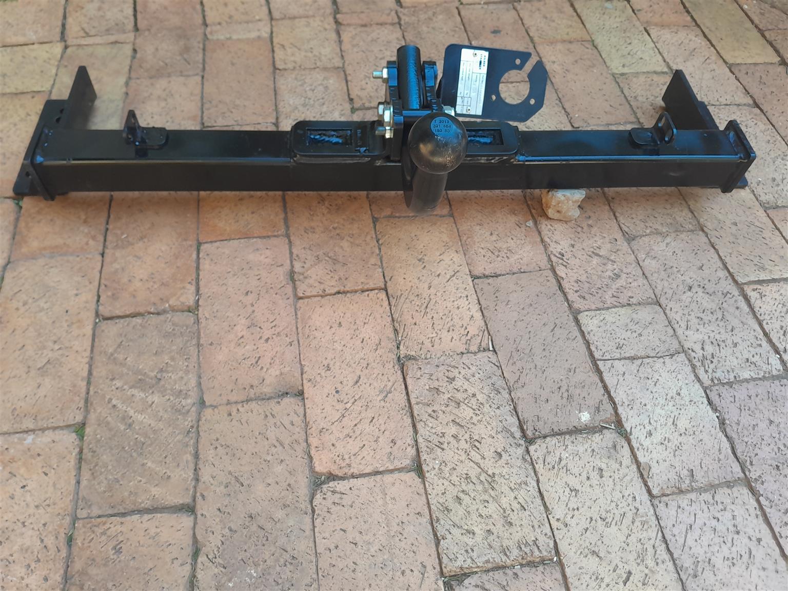 Hyundai ix35/Kia sportage Tow bar for sale - Private Seller