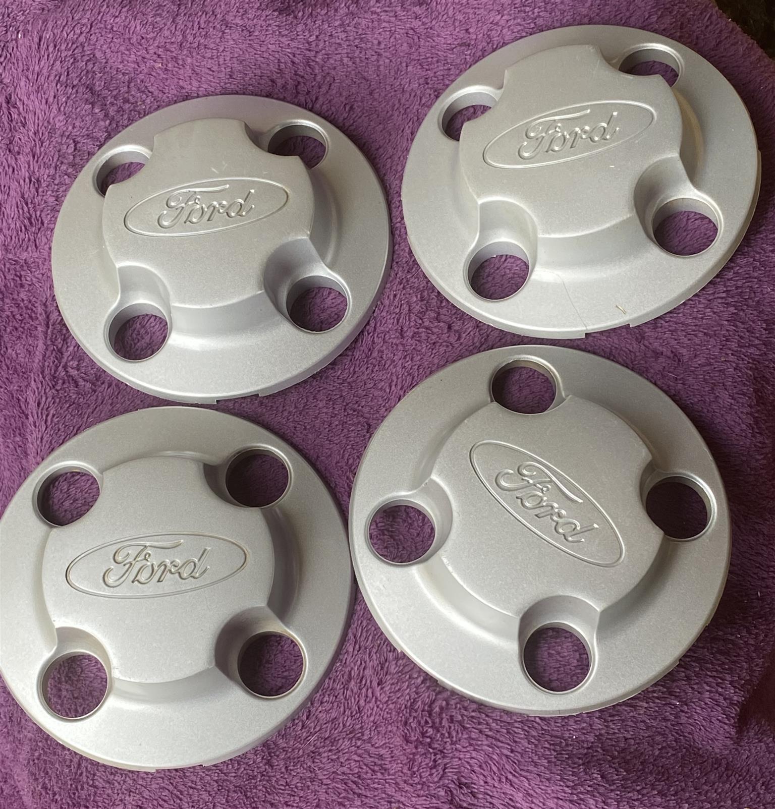 FORD ESCORT MK3 Hubcaps x 4 (1980-1986). - Private Seller FORD ESCORT MK3 Hubcaps x 4 (1980-1986). - Private Seller