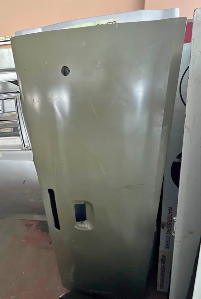 Toyota Hilux D4D tailgate - Private Seller Toyota Hilux D4D tailgate - Private Seller