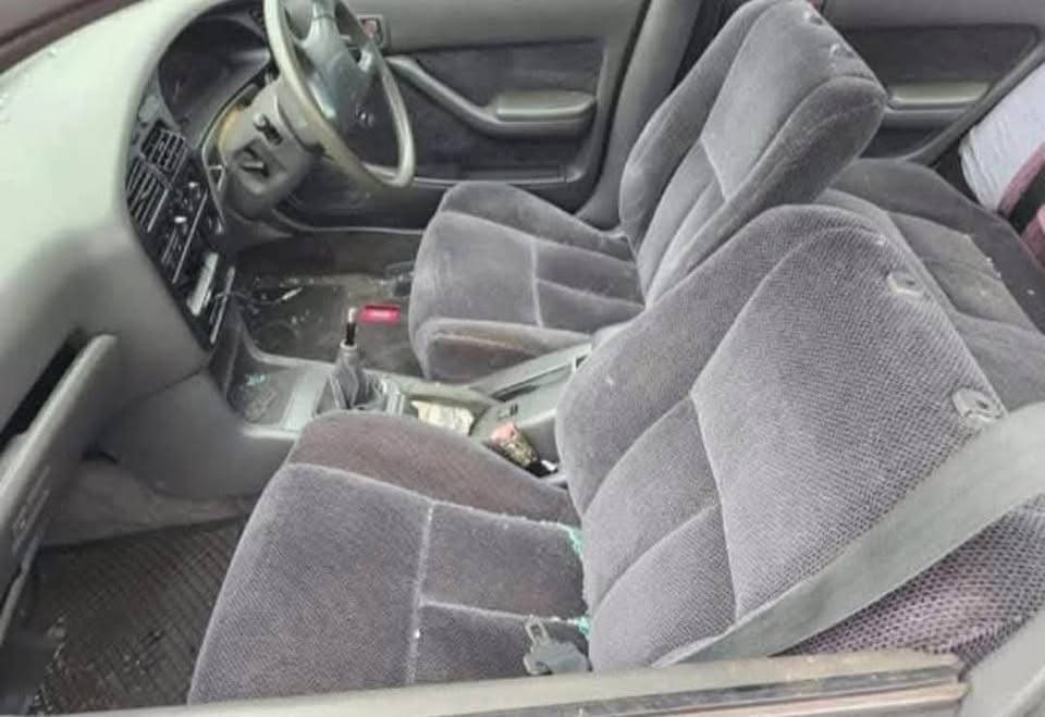 Toyota camry 200 si STRIPPING FOR SPARES  Call or whatsapp  or