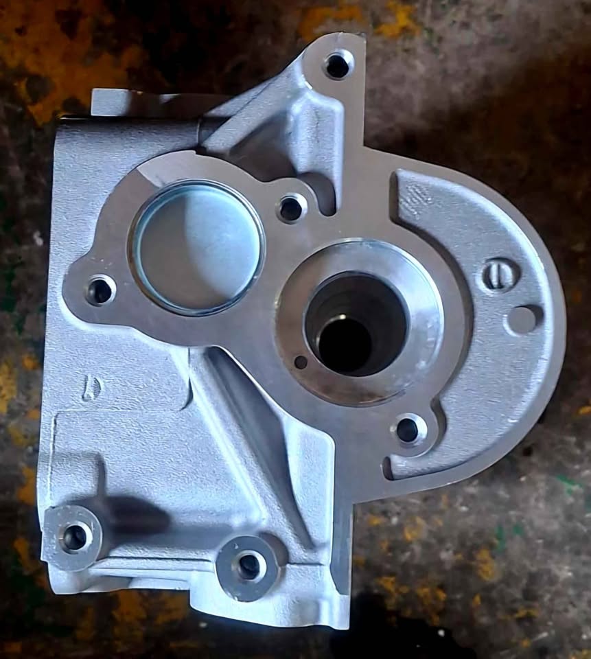 MAZDA F2 8VALVE CYLINDERHEAD - Private Seller