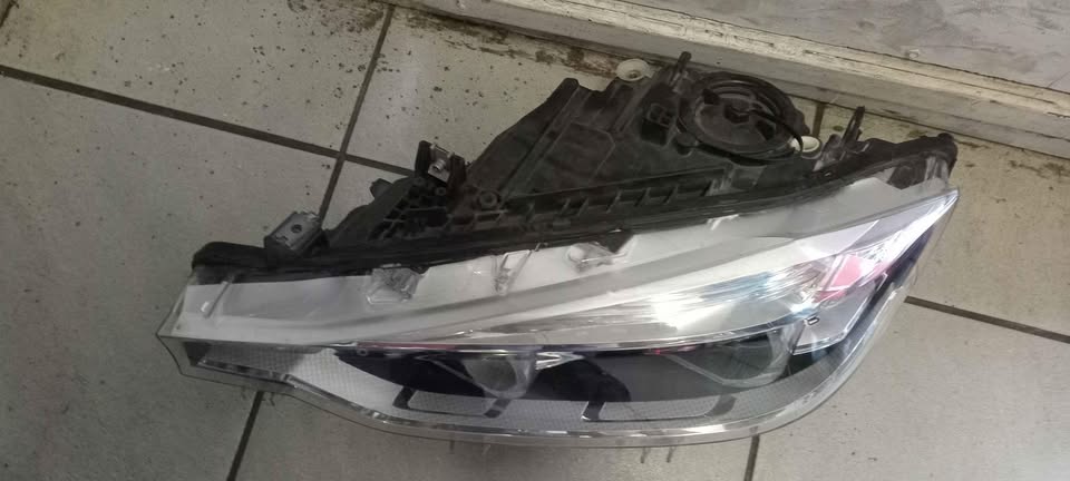 BMW f30 LED HEADLIGHTS for sell in good condition - Private Seller BMW f30 LED HEADLIGHTS for sell in good condition - Private Seller