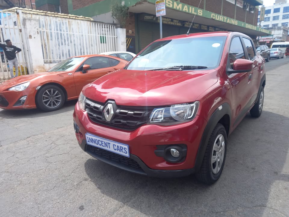 2017 RENAULT KWID 1.0 PETROL, MANUAL TRANSMISSION, MAROON COLOUR, MILEAGE 140000KM