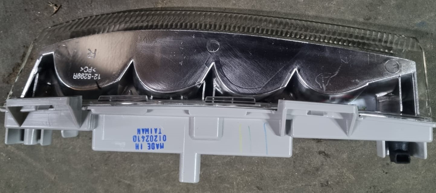 NEW MERCEDES W204 DAYTIME RUNNING LIGHT - Private Seller NEW MERCEDES W204 DAYTIME RUNNING LIGHT - Private Seller