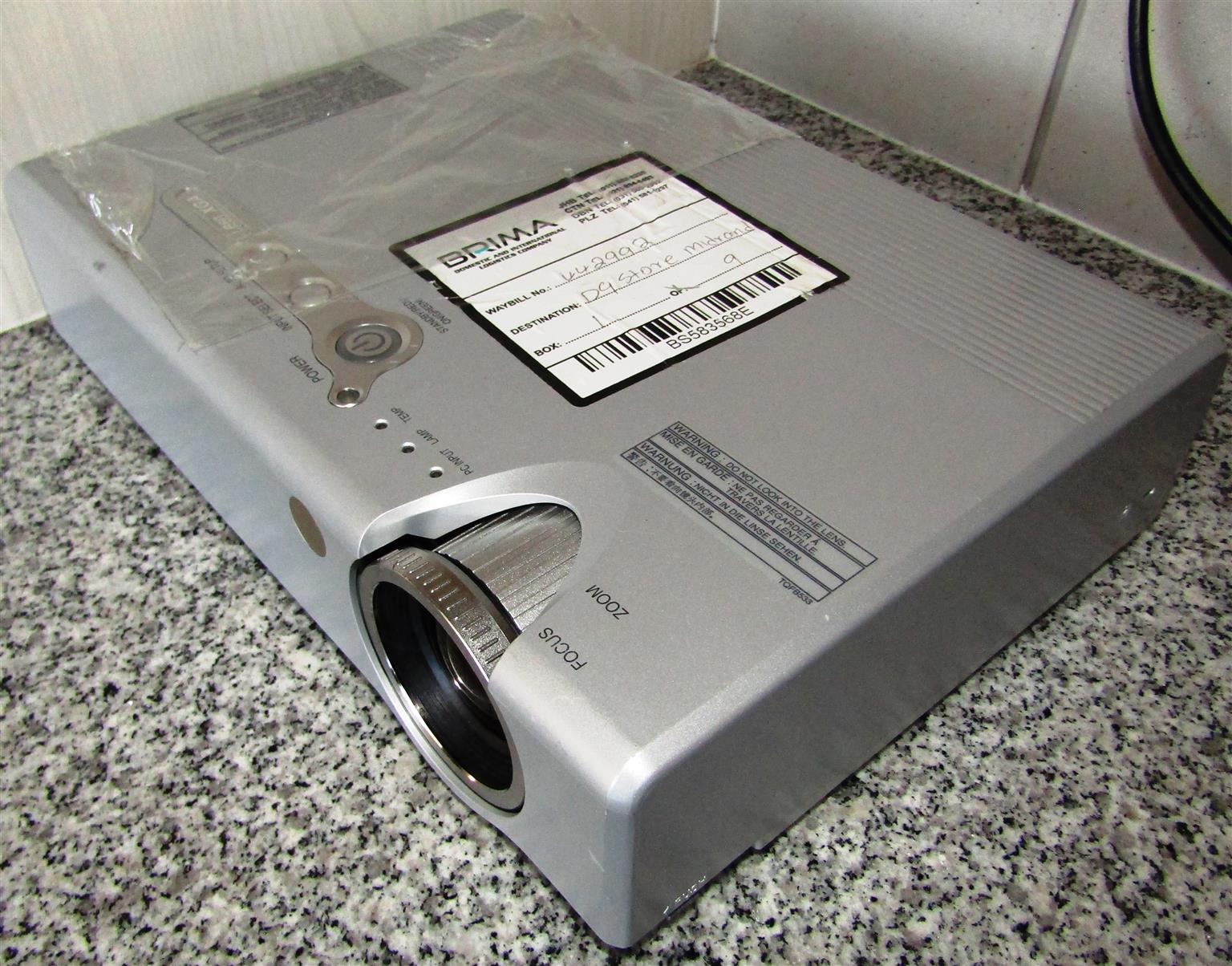 Panasonic PT-LB60EA LCD Projector – for spares or repairs only!