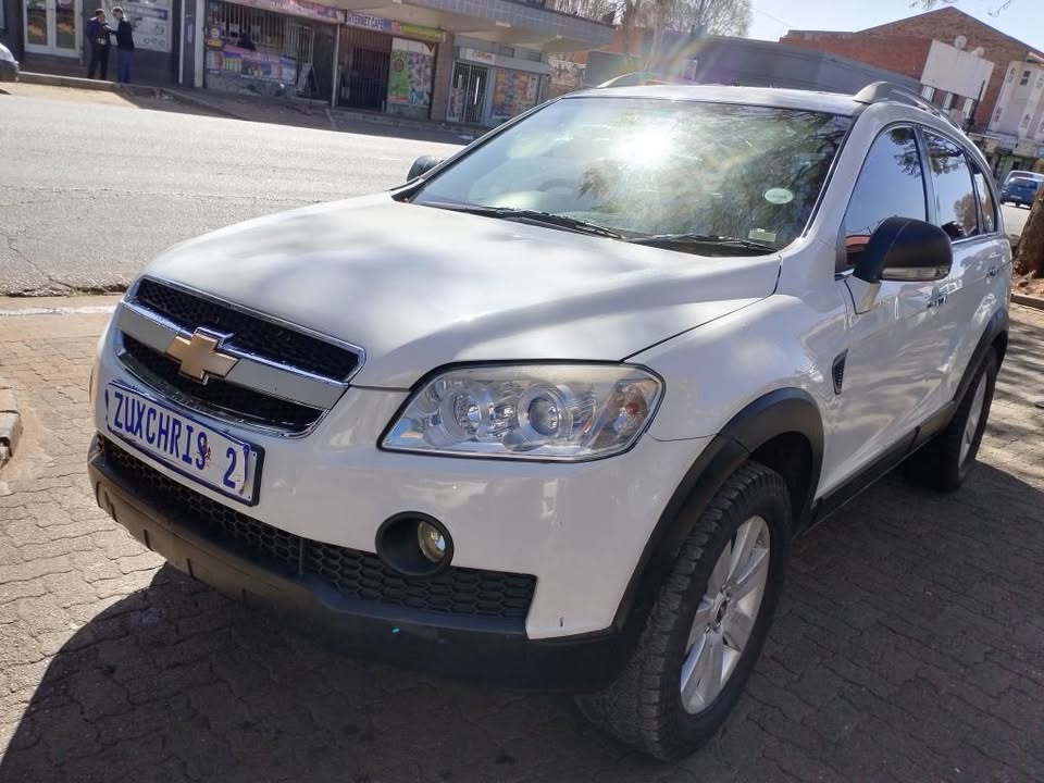 2010 CHEVROLET CAPTIVA LTZ 2.4  7 SEATER AUTOMATIC