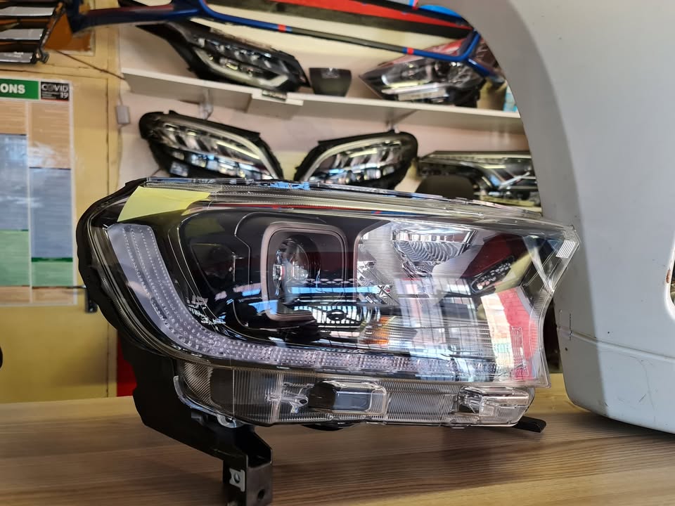 2021 FORD RANGER FULL LED HEADLIGHT RIGHT SIDE BRAND NEW - Private Seller 2021 FORD RANGER FULL LED HEADLIGHT RIGHT SIDE BRAND NEW - Private Seller