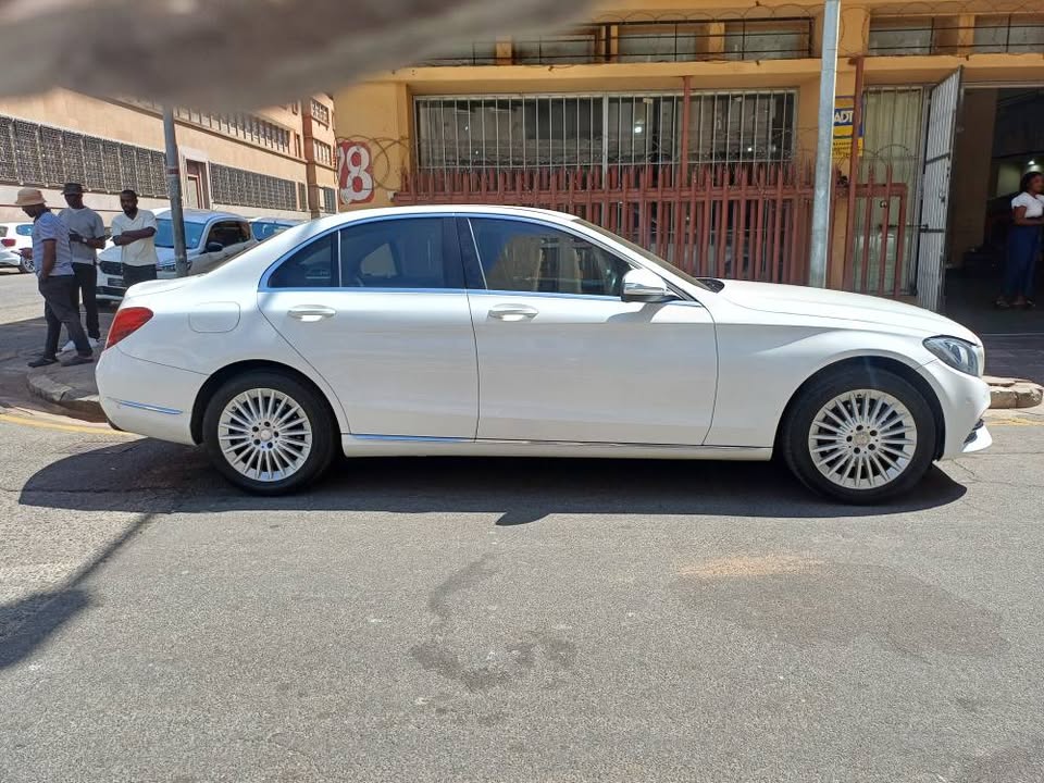 Used 2014 Mercedes-Benz C-Class C200 Avantgarde auto - Private Seller Used 2014 Mercedes-Benz C-Class C200 Avantgarde auto - Private Seller