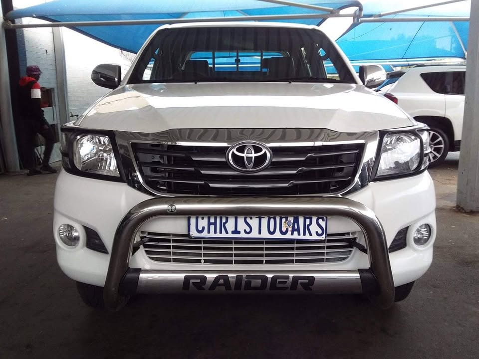 Used Toyota Hilux 2.4GD-6 double cab 4x4 SRX auto - Private Seller