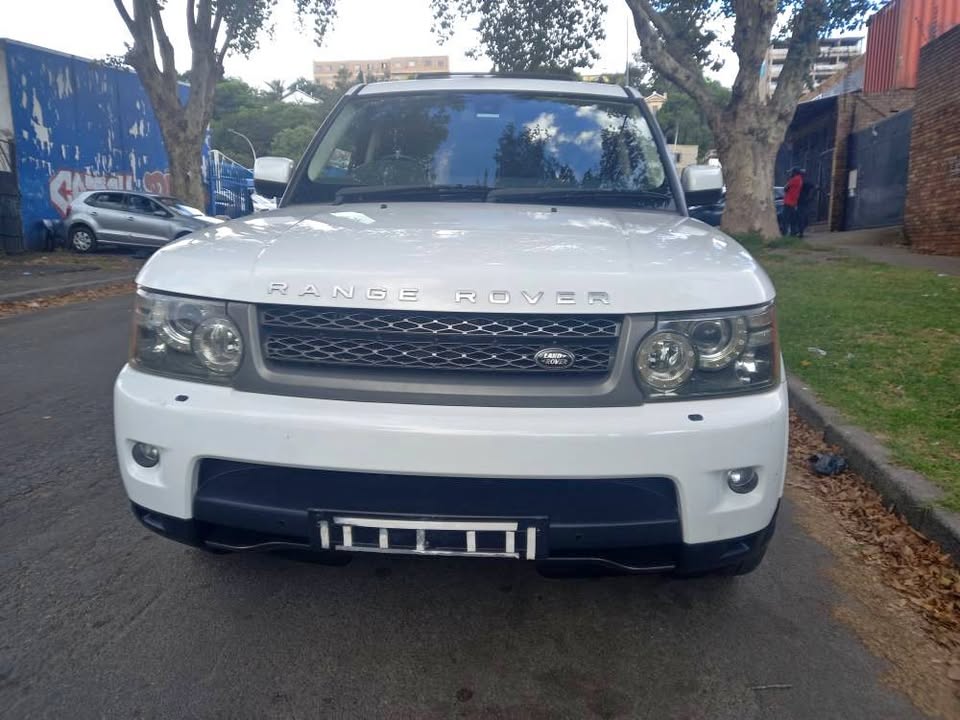 2011 Range Rover Sport HSE Luxury V6 Mileage 235000kms Automatic Transmission