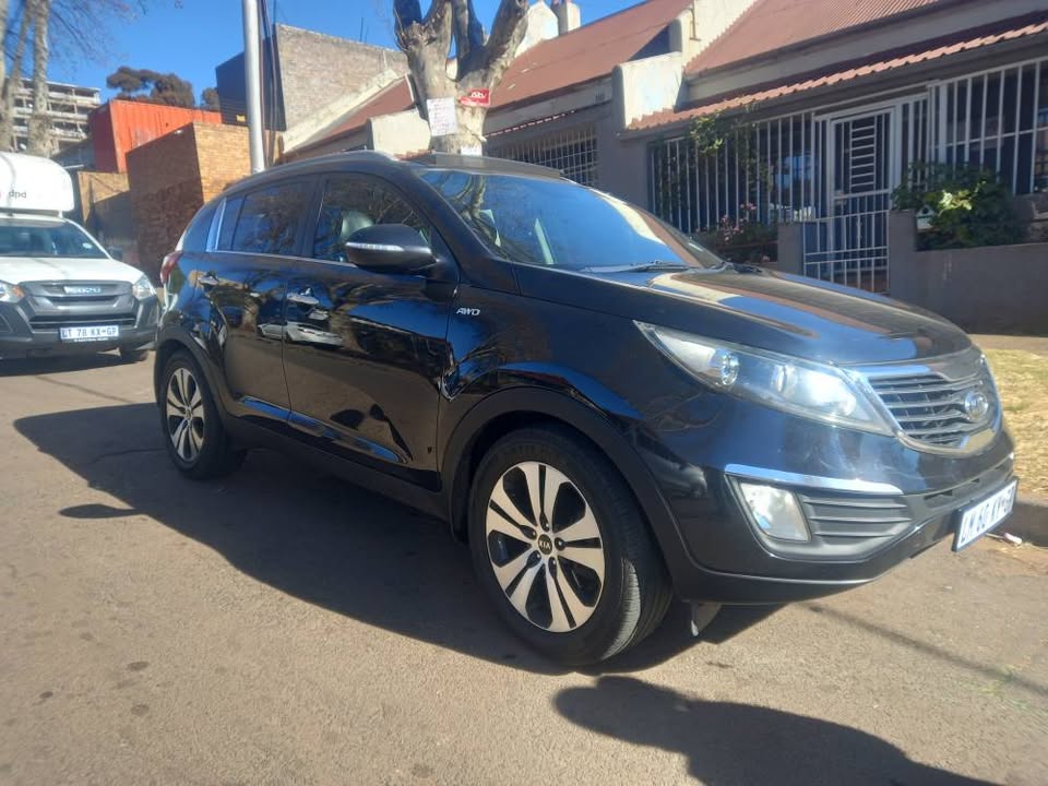2012 Kia Sportage 2.4 AUTOMATIC 4x4 Petrol, Black, 59000kms. Sunroof Leather seats, Rev