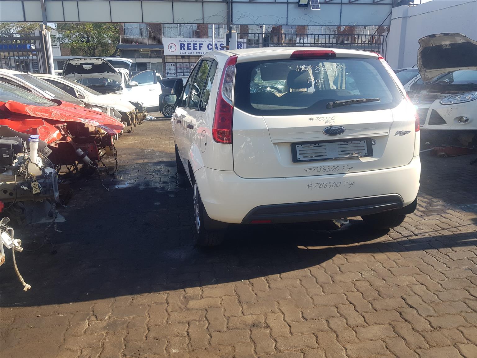 ford figo old shape stripping complete car - Private Seller