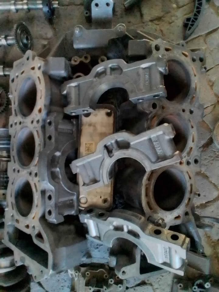 2007 jeep commander 3.0 engine parts - Private Seller 2007 jeep commander 3.0 engine parts - Private Seller