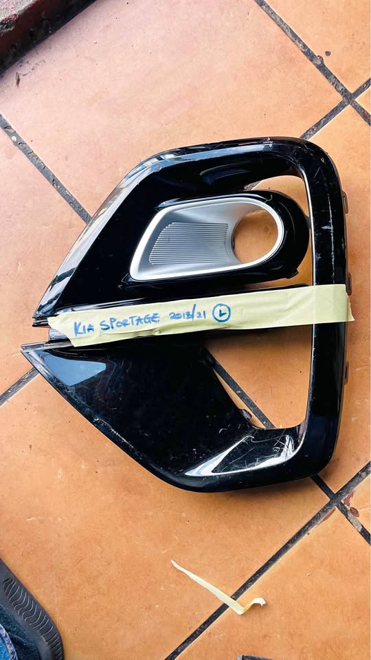 Kia Sportage fog light cover 2018/21 - Private Seller Kia Sportage fog light cover 2018/21 - Private Seller