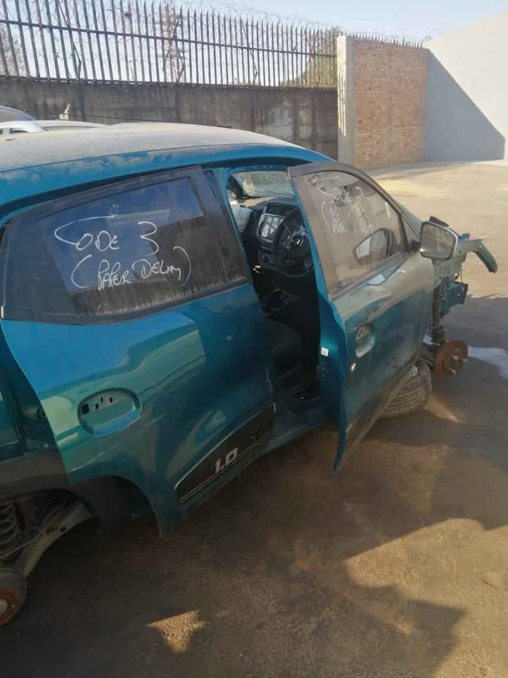 Renault KWID 2018 Model stripping for spares