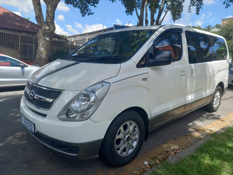 2011 Hyundai H1 BUS 2.4 Petrol, Manual, White Color, Mileage 125000kms,