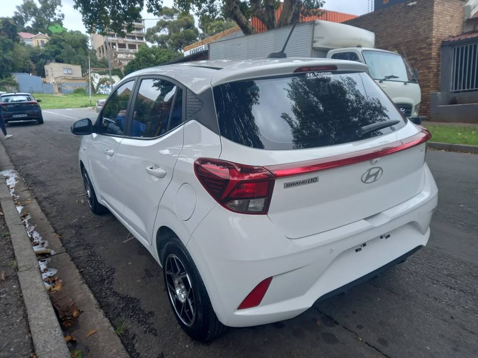 2024 Hyundai i10 Grand 1.2 Petrol, Automatic, White Color, Mileage 1000kms Service p