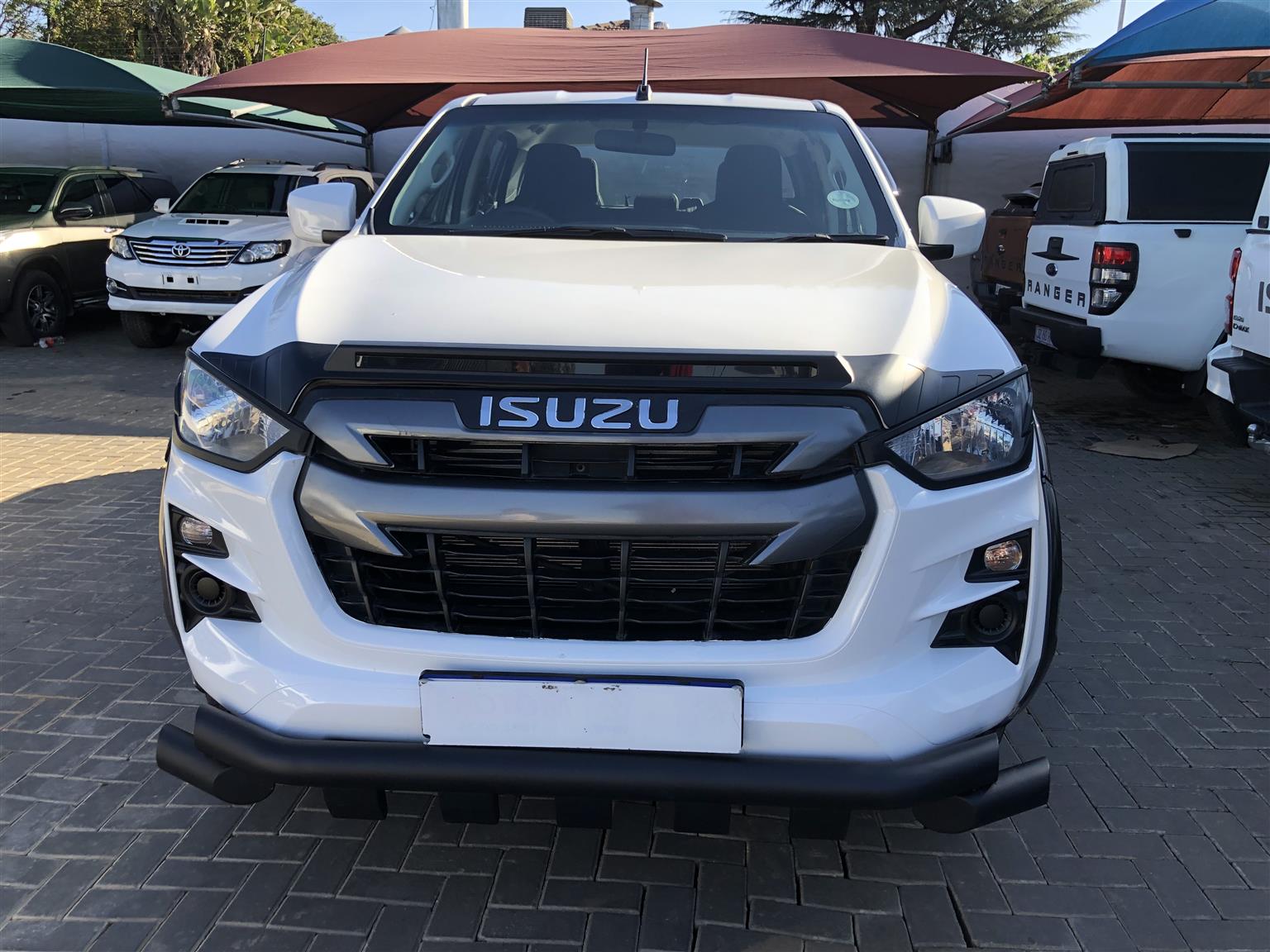 Used 2023 Isuzu D-Max 300 3.0TD double cab 4x4 LX Arctic Trucks AT 35 - Private Seller Used 2023 Isuzu D-Max 300 3.0TD double cab 4x4 LX Arctic Trucks AT 35 - Private Seller