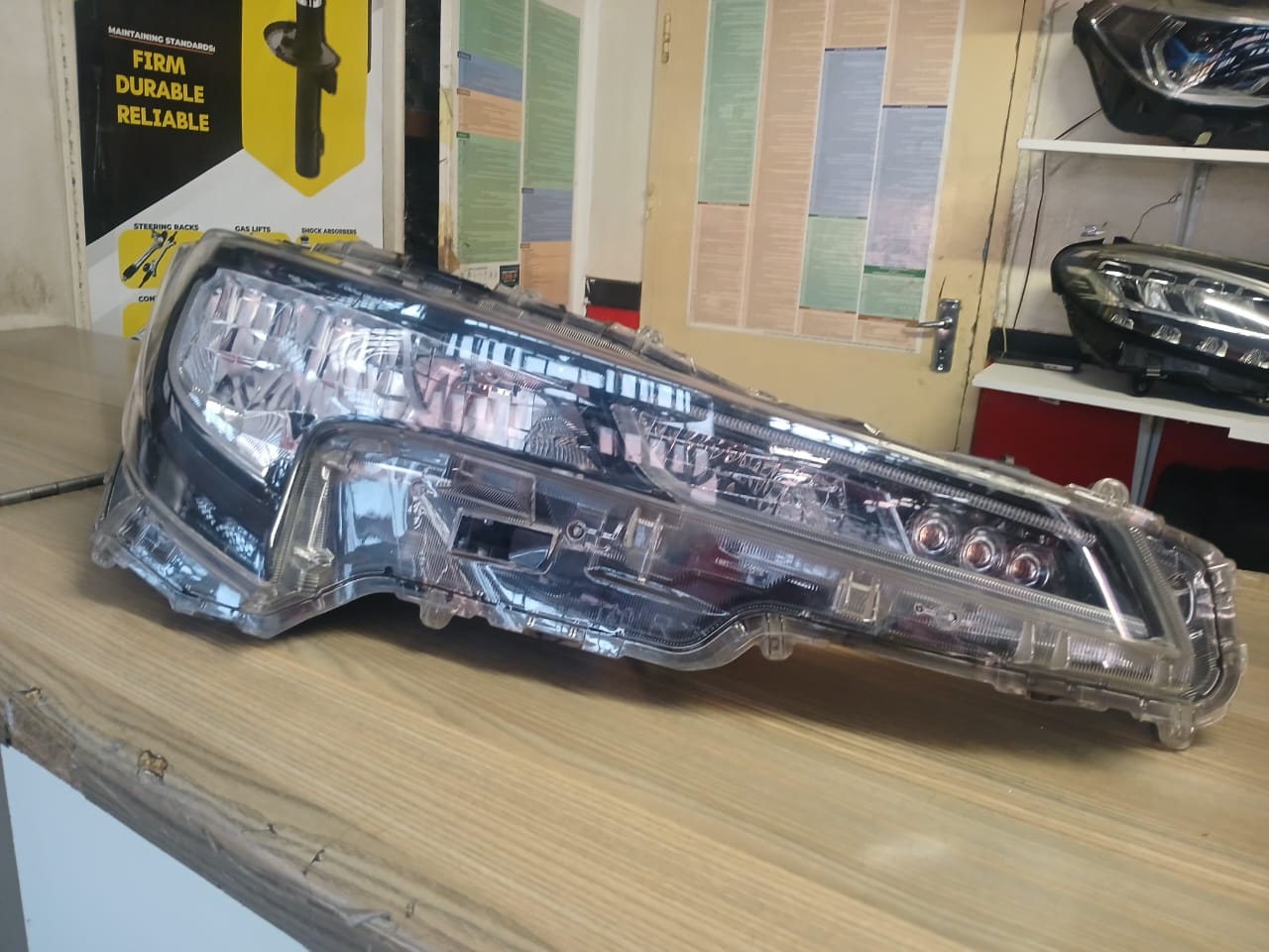 XS (2023) TOYOTA COROLLA XS LED HEADLIGHT RIGHT SIDE - Private Seller XS (2023) TOYOTA COROLLA XS LED HEADLIGHT RIGHT SIDE - Private Seller