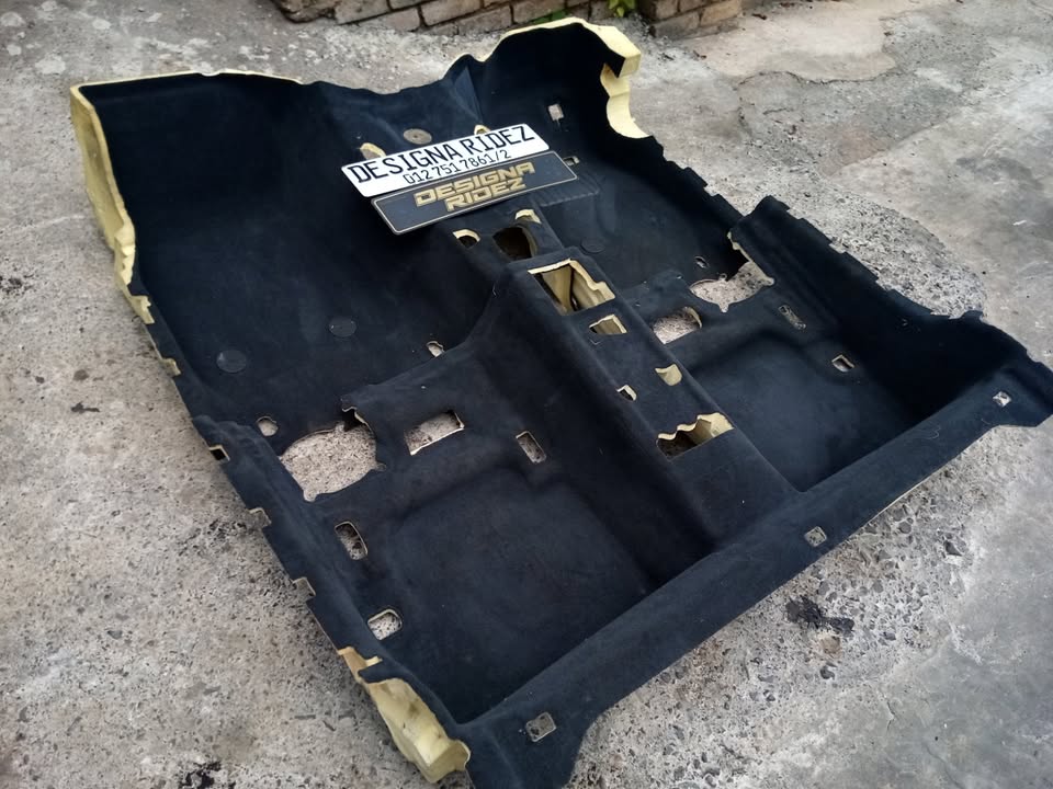BMW F82 M4 COUPE INTERIOR FLOOR CARPETS - Private Seller BMW F82 M4 COUPE INTERIOR FLOOR CARPETS - Private Seller