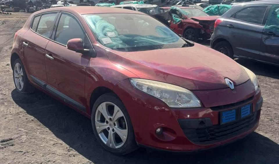 2913 Renault Megan 3 stripping for spares - Private Seller 2913 Renault Megan 3 stripping for spares - Private Seller