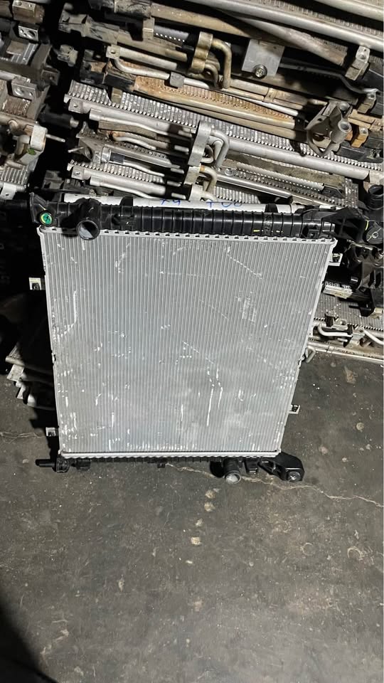 Mahindra XUV700 Radiator & Condenser - Private Seller