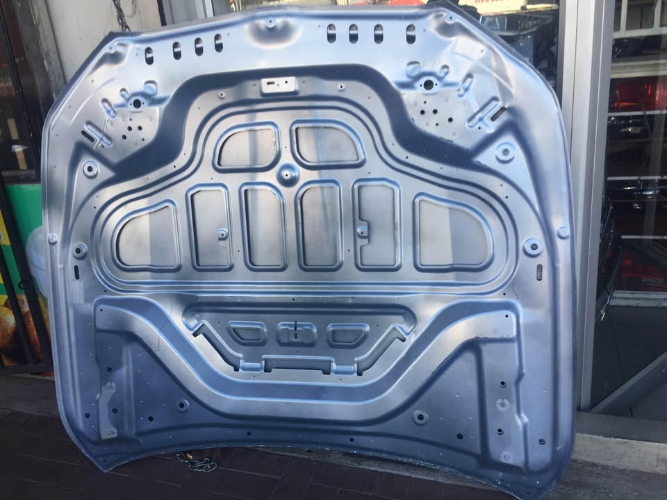 BMW M4 G80 bonnet for sell in good condition - Private Seller BMW M4 G80 bonnet for sell in good condition - Private Seller
