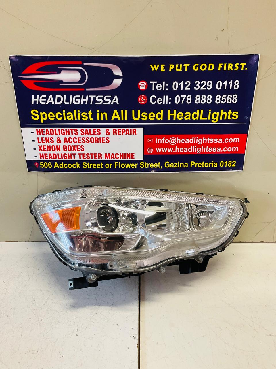 Mitsubishi ASX right side headlight - Private Seller Mitsubishi ASX right side headlight - Private Seller