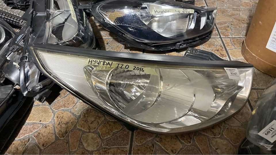 Hyundai ix35 headlight - Private Seller Hyundai ix35 headlight - Private Seller