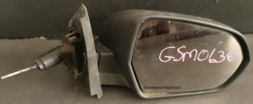 Chev Aveo 1.4 Used R/S Door Mirror - Private Seller Chev Aveo 1.4 Used R/S Door Mirror - Private Seller