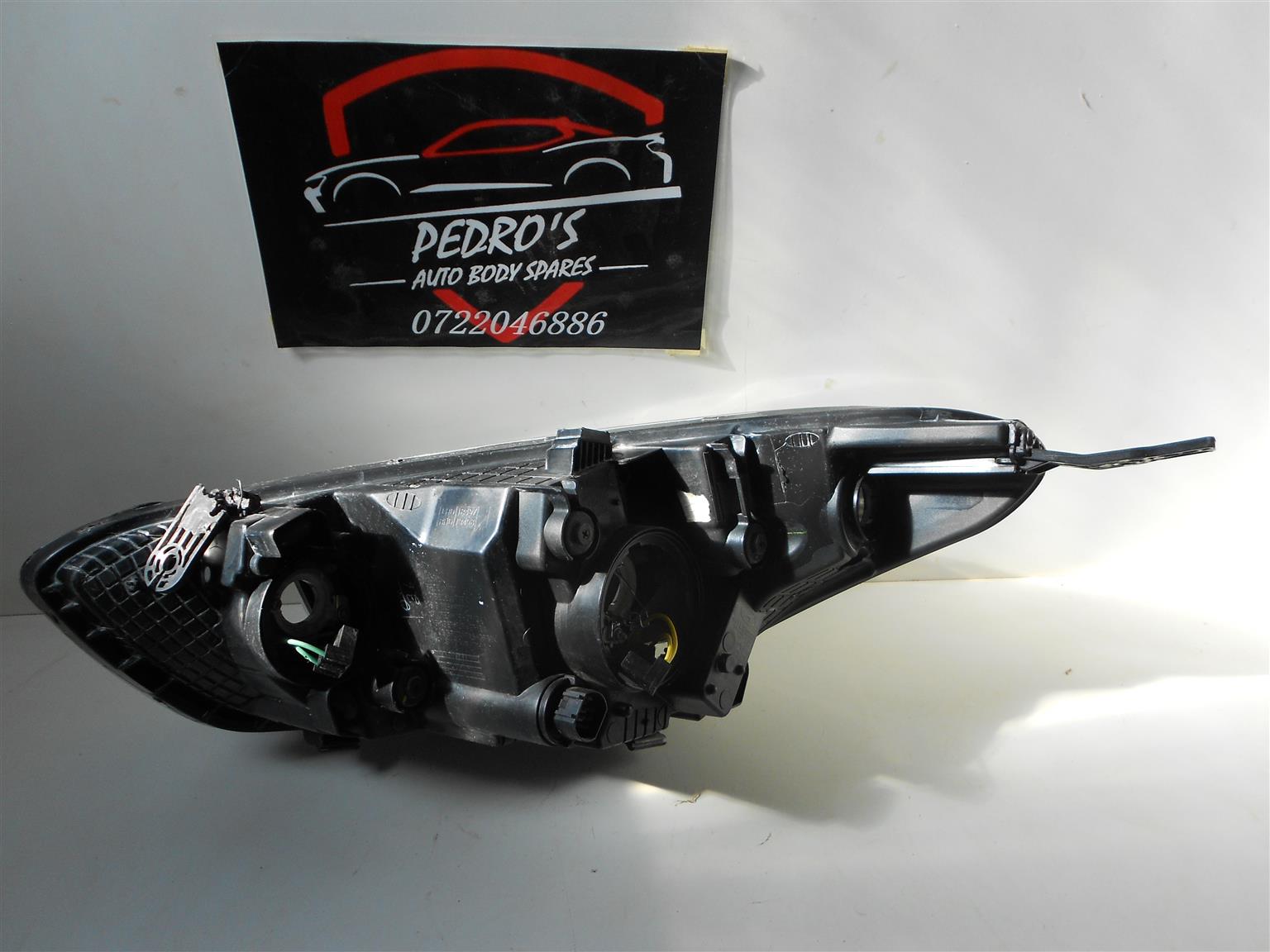HYUNDAI I20 2012-2014 HALOGEN RIGHT HEADLIGHT - Private Seller