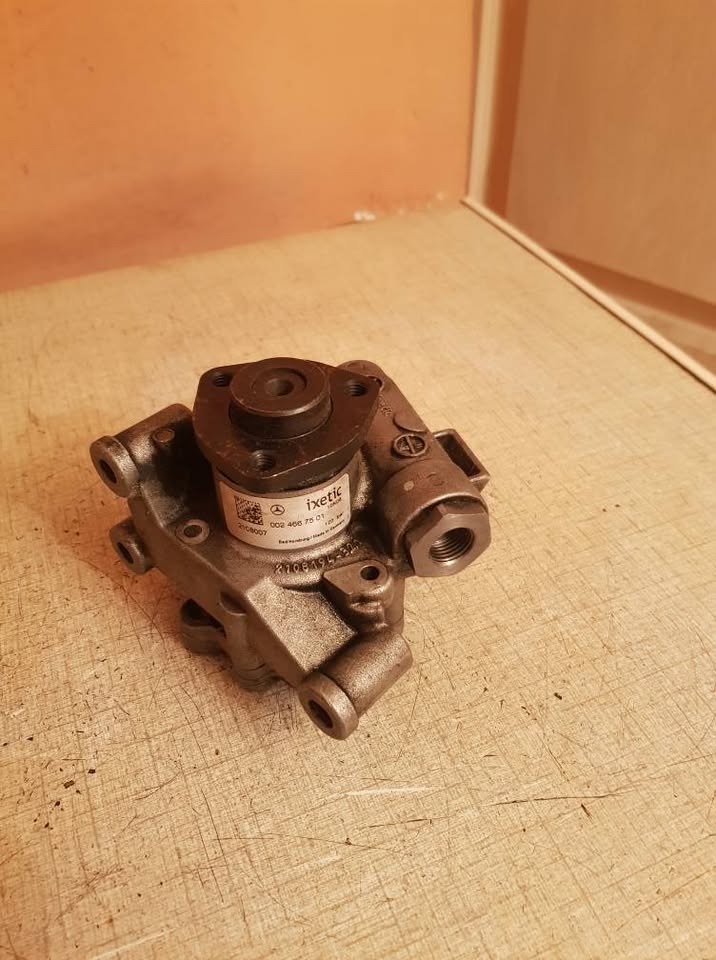 MERCEDES SPRINTER POWER STEERING PUMP FORSALE