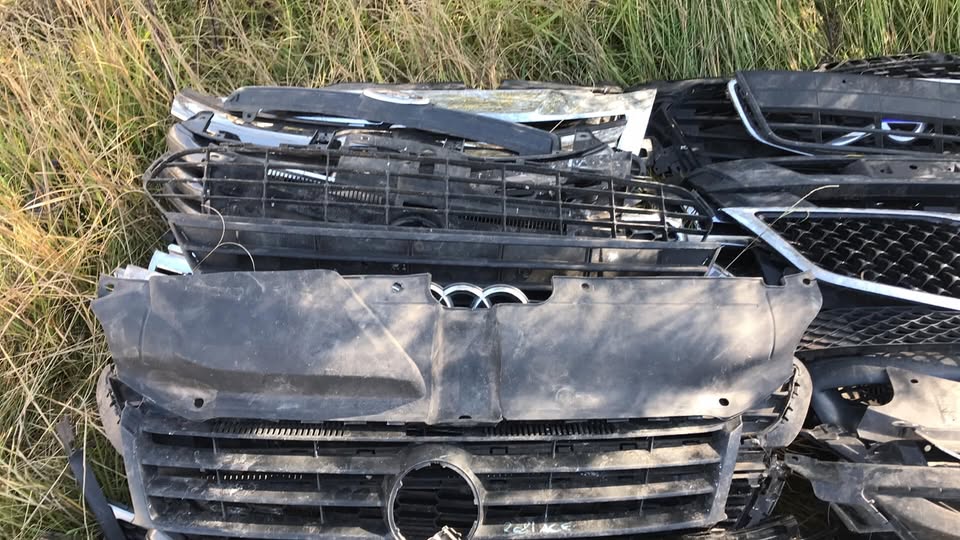 Second Hand Car Grill