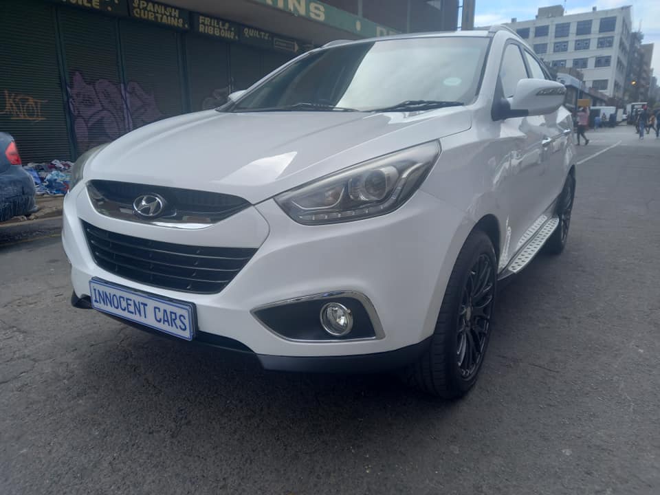 2015 HYUNDAI iX35 2.0 EXECUTIVE PETROL, MANUAL TRANSMISSION, WHITE COLOUR, 129000KM
