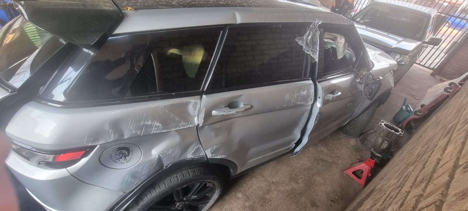 2013 Range Rover Evoque 2.2l SD4 Stripping for Spares