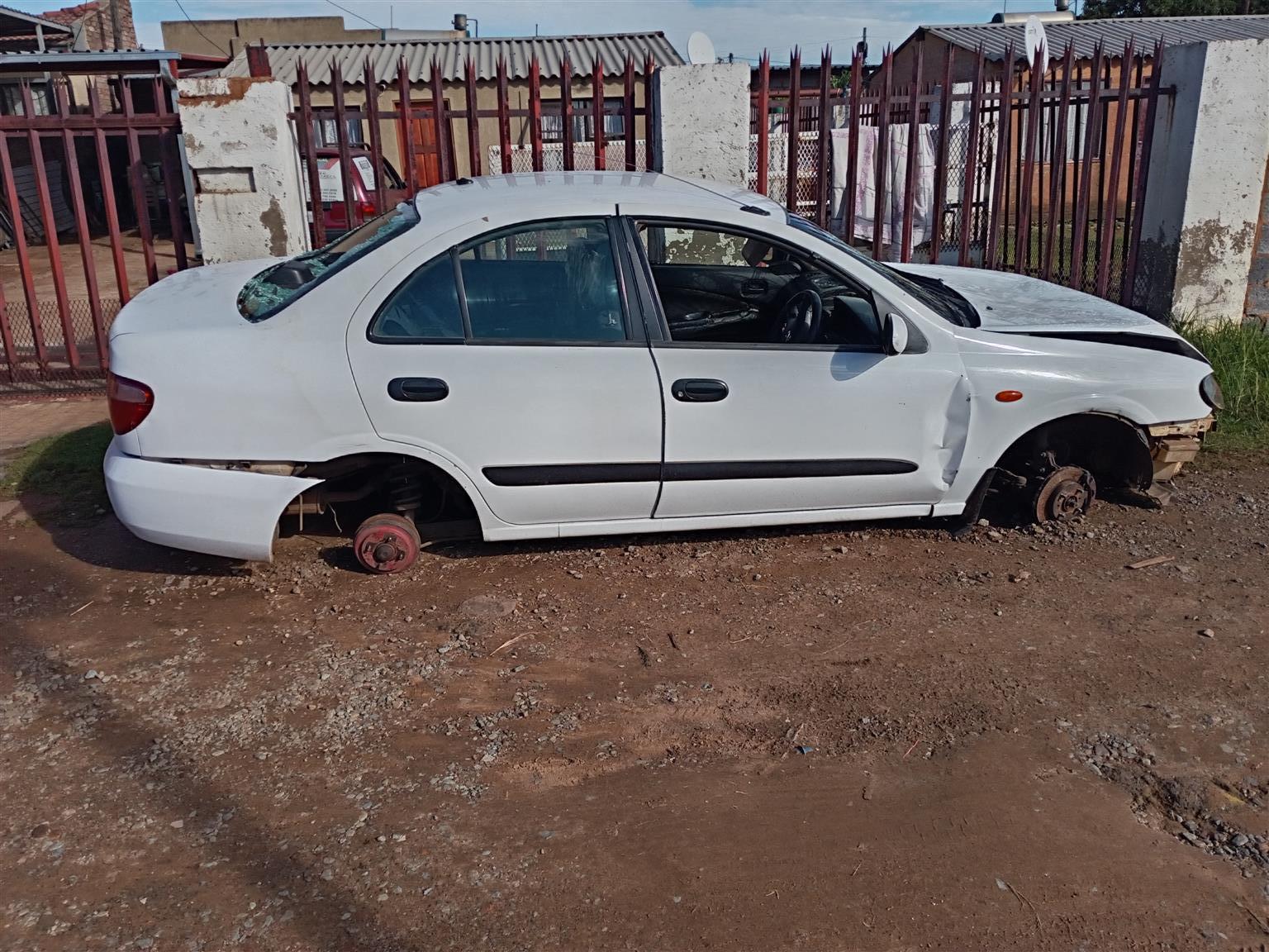 Nissan Almera for spares - Private Seller Nissan Almera for spares - Private Seller