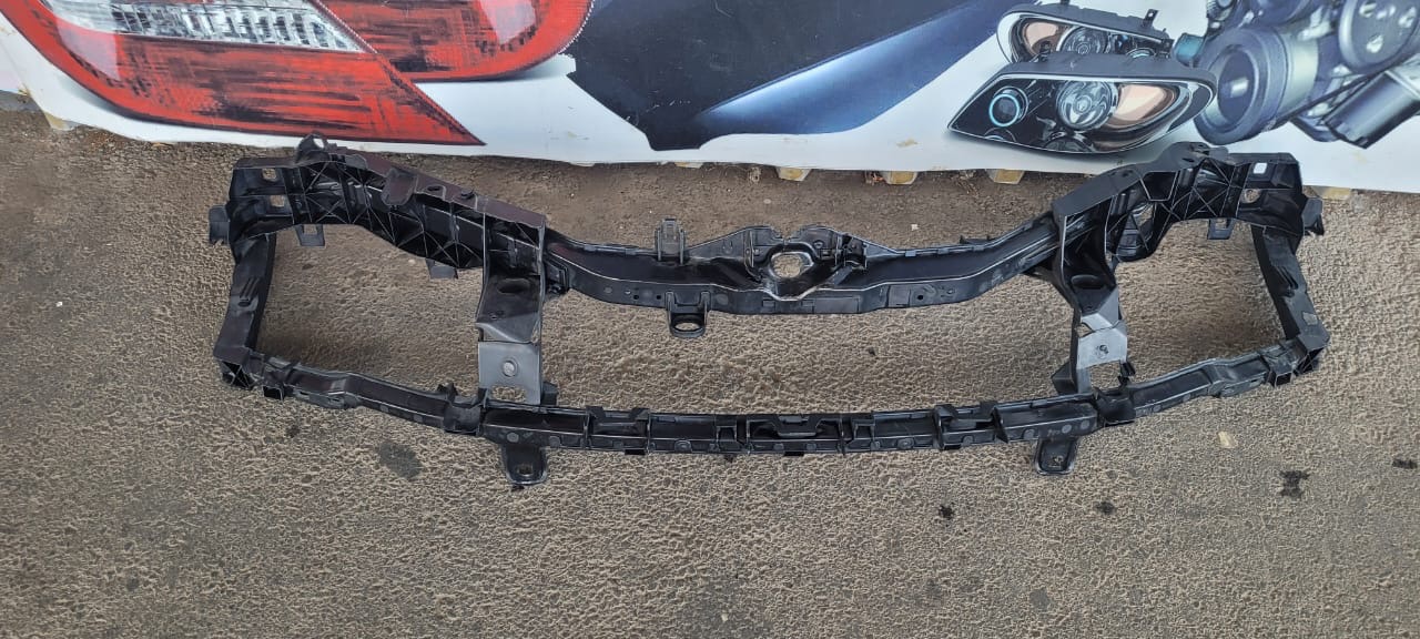 2006 FORD FOCUS SEDAN RADIATOR CRADLE FOR SALE. - Private Seller 2006 FORD FOCUS SEDAN RADIATOR CRADLE FOR SALE. - Private Seller