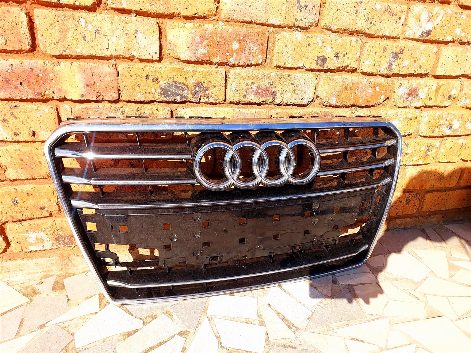 AUDI (S5) A7 S LINE MAIN GRILL IN PERFECT CONDITION - Private Seller