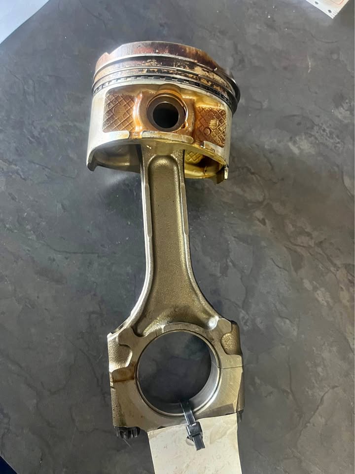 2ZZ PISTON 1.8 RSI