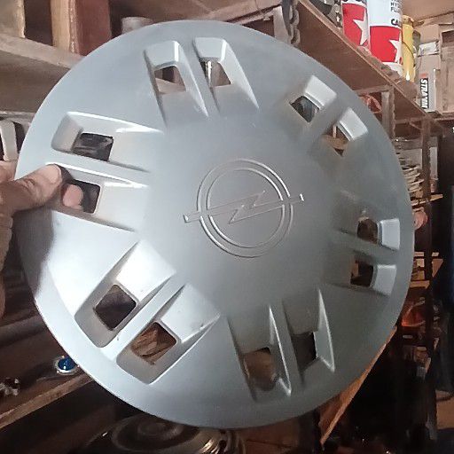 Kadett, wheel cap - Private Seller