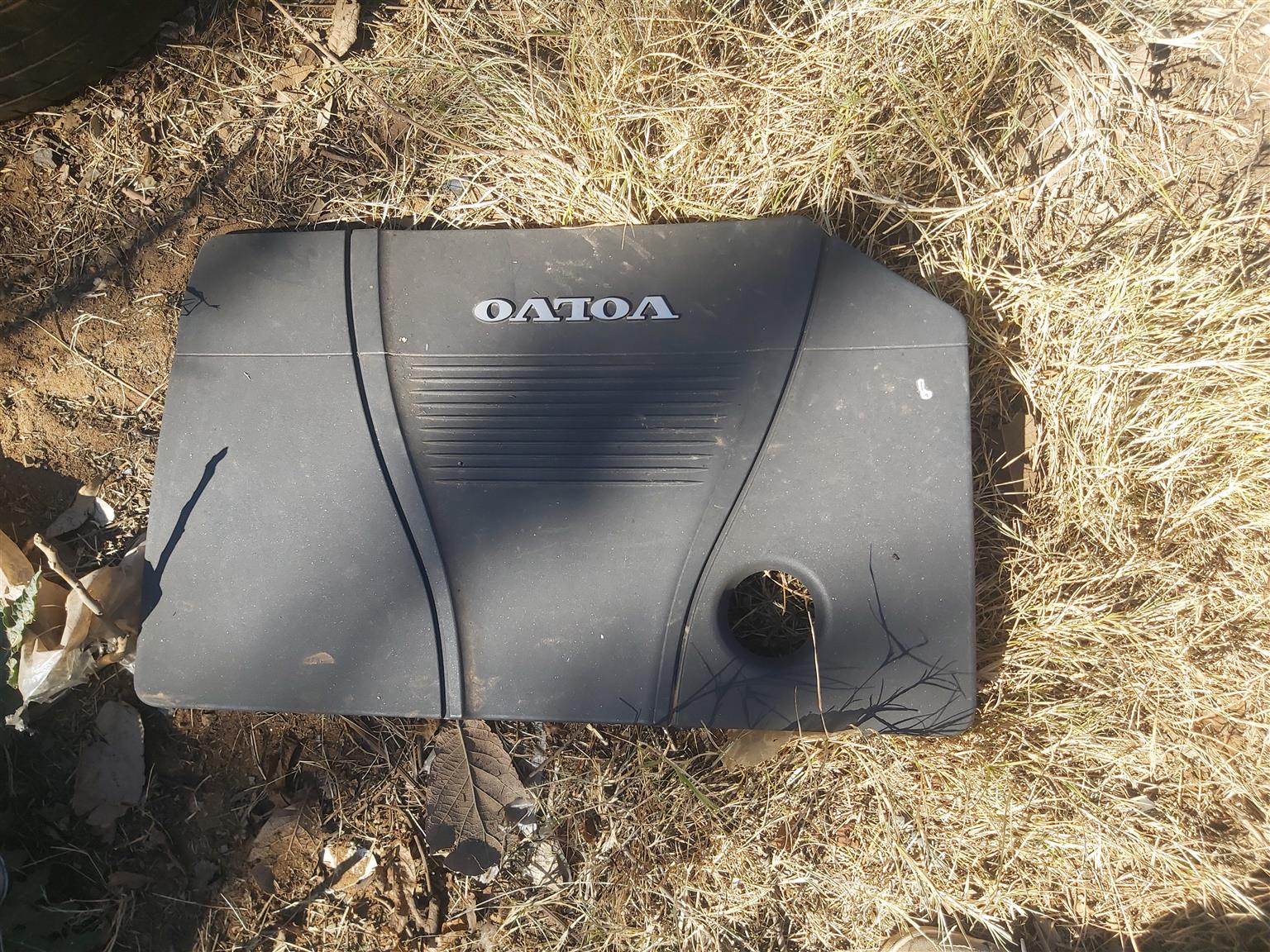 Engine cover Volvo s40 - Private Seller Engine cover Volvo s40 - Private Seller